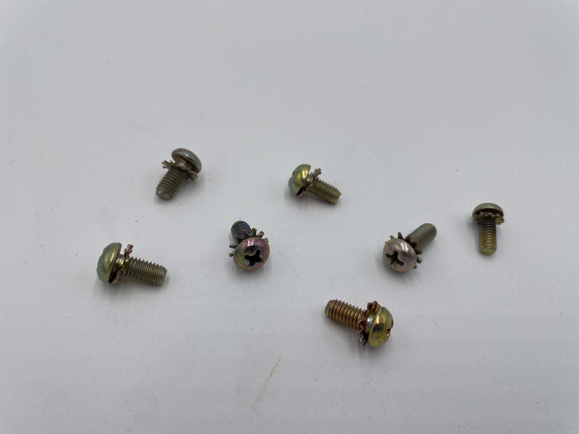 PEP-D000551, SMALL SCREWS